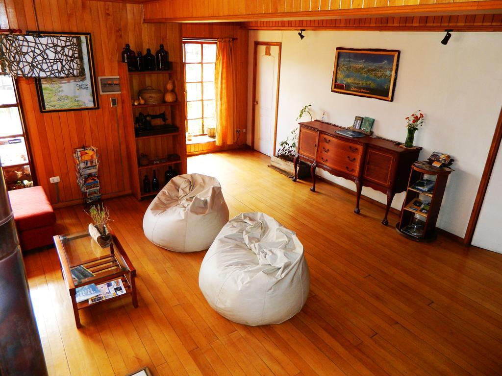 Hostal Torre De Babel Castro Ngoại thất bức ảnh
