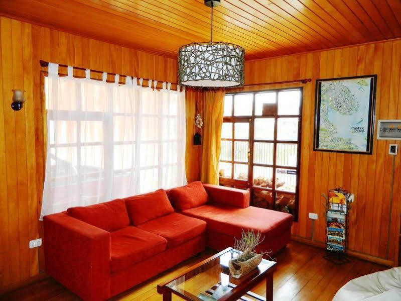 Hostal Torre De Babel Castro Ngoại thất bức ảnh